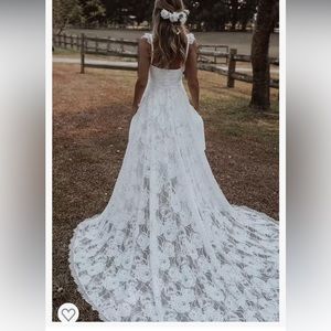 Lace Wedding Dress / boHo wedding dress / beach wedding